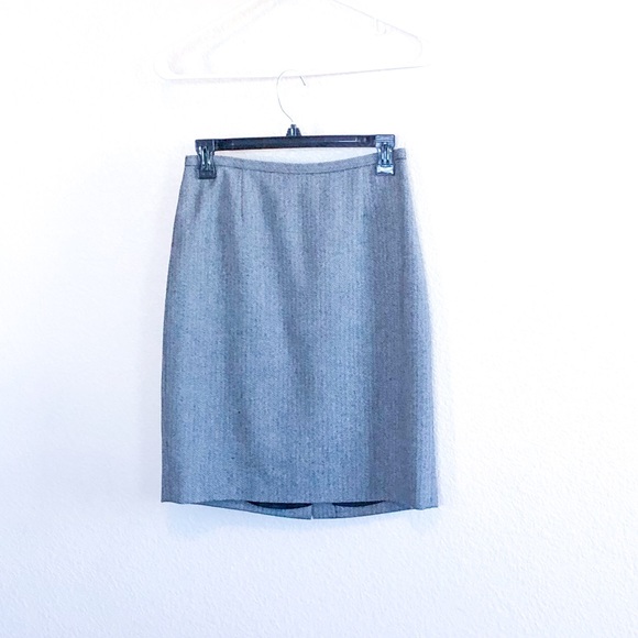 Ann Taylor Gray Wool Pencil Skirt Herringbone - Picture 2 of 5